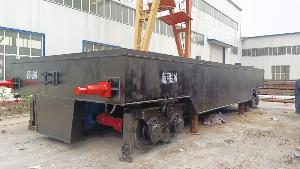 تلقت شركة Tangshan Yuexin Machinery مخططات مخصصة للعربة من عميل متخصص في الصناعات المعدنية، ومصممة بدقة لتلبية احتياجات الصناعة