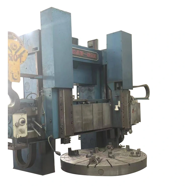 قطعة العمل معالجتها على مخرطة